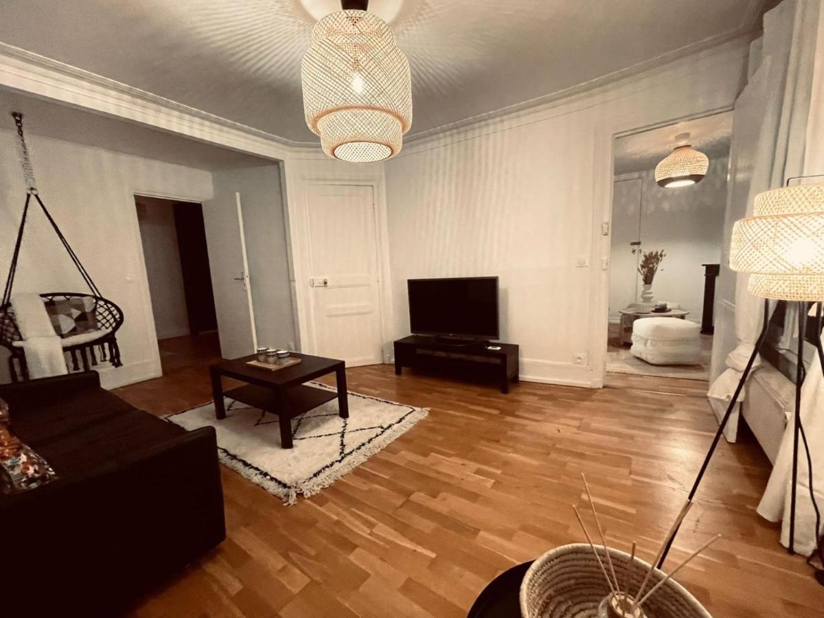 Chic Apartment On The Famous Shopping Rue Du Faubourg Saint-Honore Street Παρίσι Εξωτερικό φωτογραφία