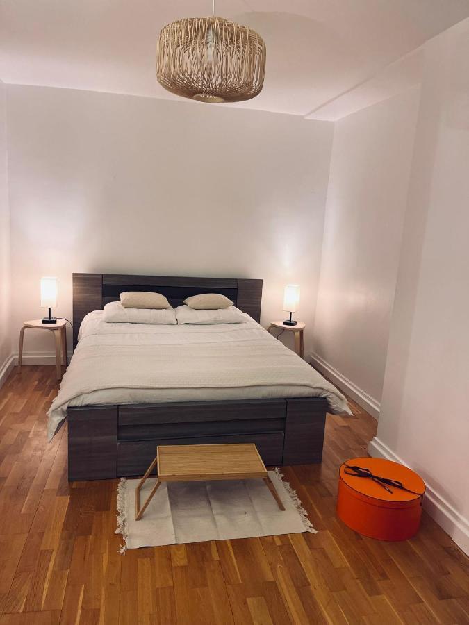 Chic Apartment On The Famous Shopping Rue Du Faubourg Saint-Honore Street Παρίσι Εξωτερικό φωτογραφία
